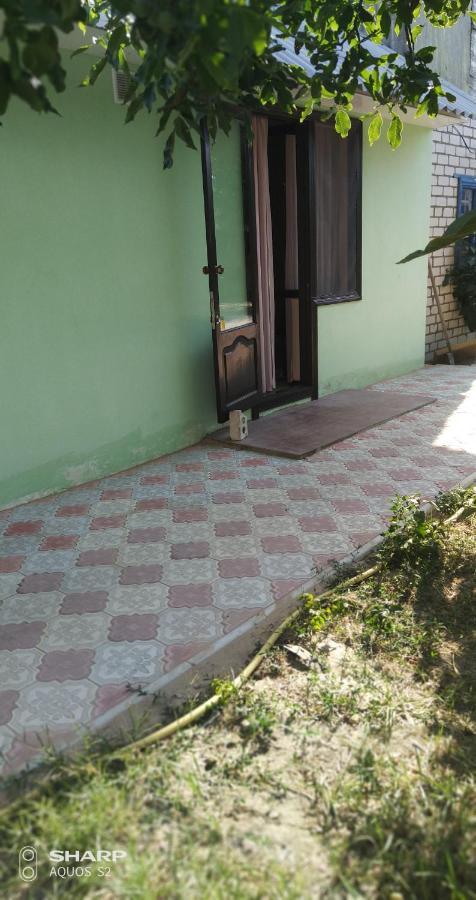 Small Guest House Lazurne Bagian luar foto