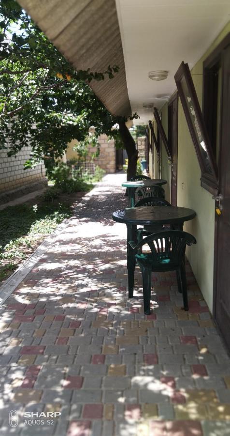 Small Guest House Lazurne Bagian luar foto