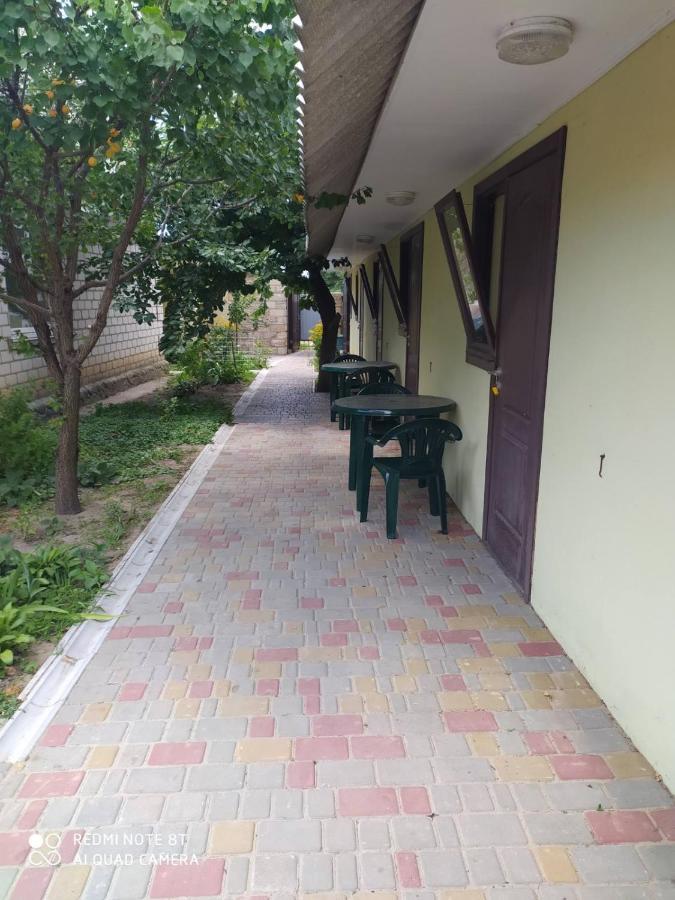 Small Guest House Lazurne Bagian luar foto