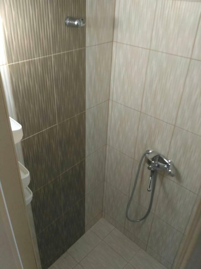 Small Guest House Lazurne Bagian luar foto